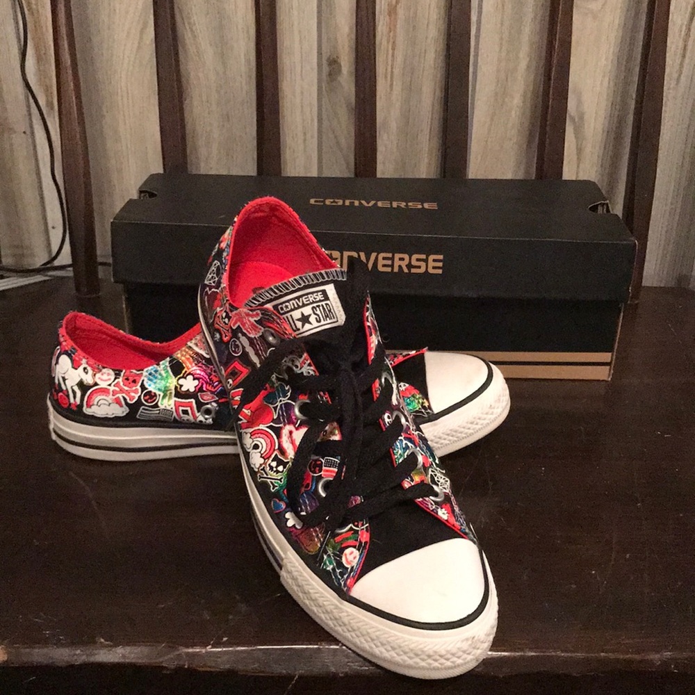 Converse women’s size 10